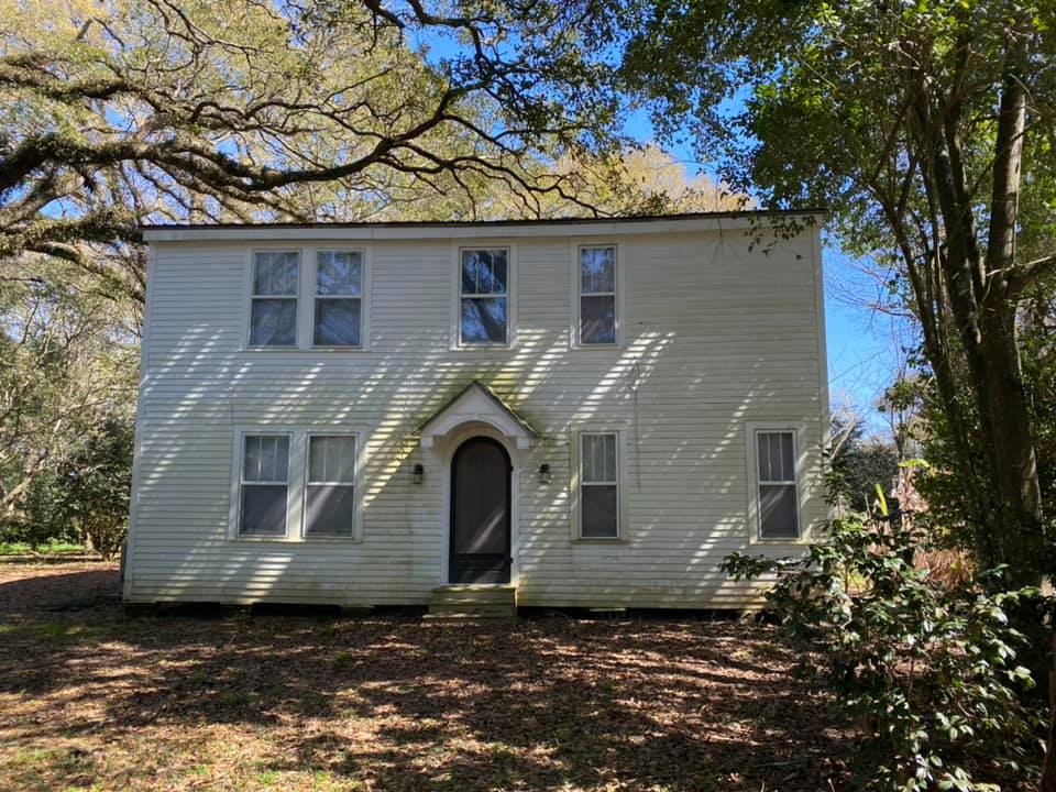 'Haunted' House in Louisiana Given Away for Free Due to No Sell