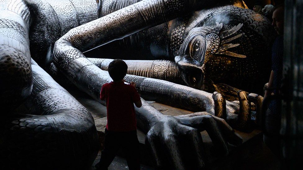 Sheffield Artist's 'Sleeping Giants' Draw Giant Crowds